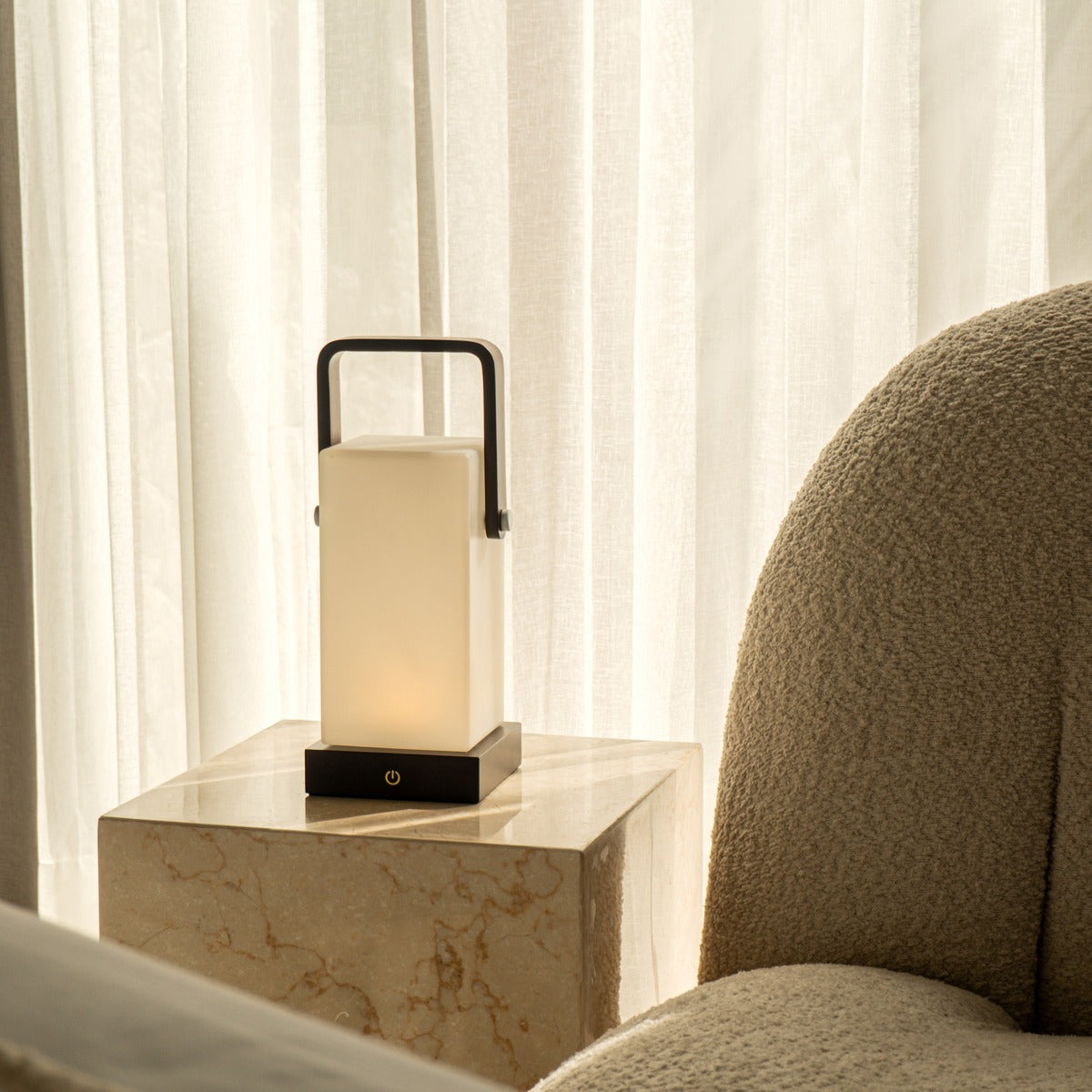 Harper Dark Brown Wooden Lamp – Cordless Rechargeable Table Lamp with Handle - Tavellio