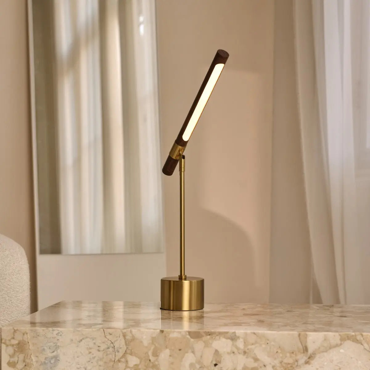 Livia Gold Metal Lamp with Wood – Adjustable LED, Scandinavian Design for Office & Living Room Tavellio
