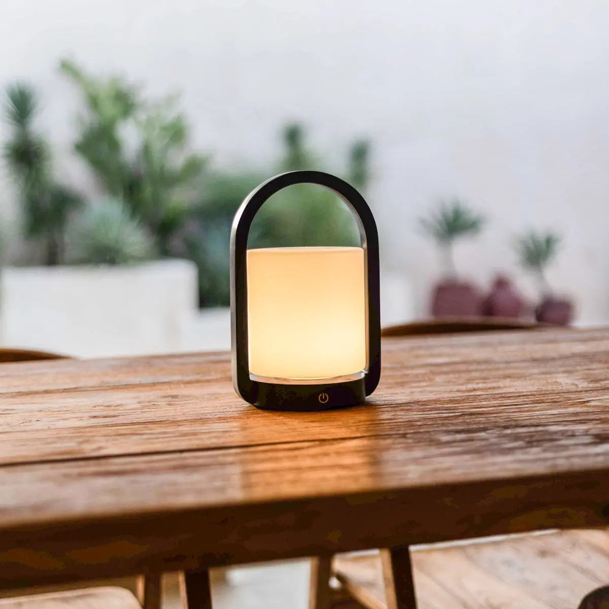 George Dark Brown Wooden Lamp – Rechargeable, Dimmable & Portable Tavellio