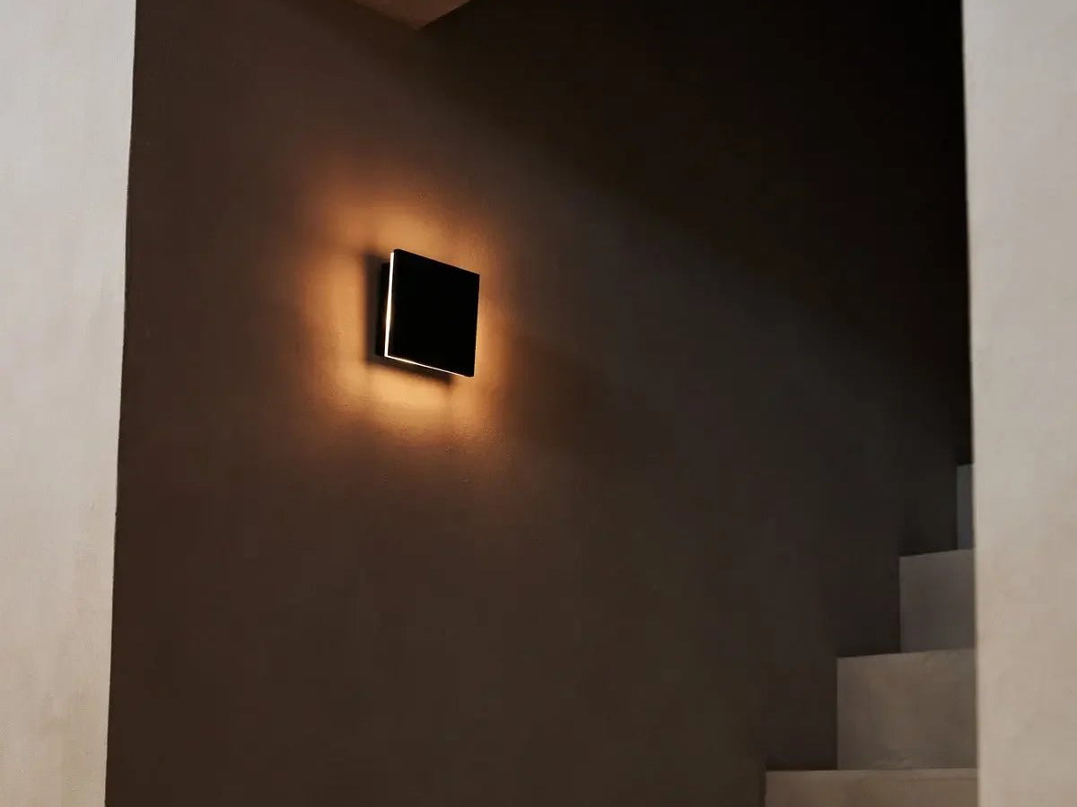 Natural-and-wireless-Cordless-wall-lamps-in-wood-and-metal-that-combine-atmosphere-with-sustainability Tavellio