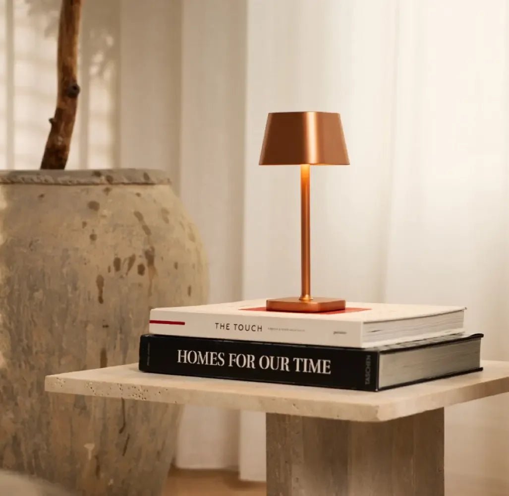 Trendy-designs-of-rechargeable-table-lamps-for-modern-interiors Tavellio