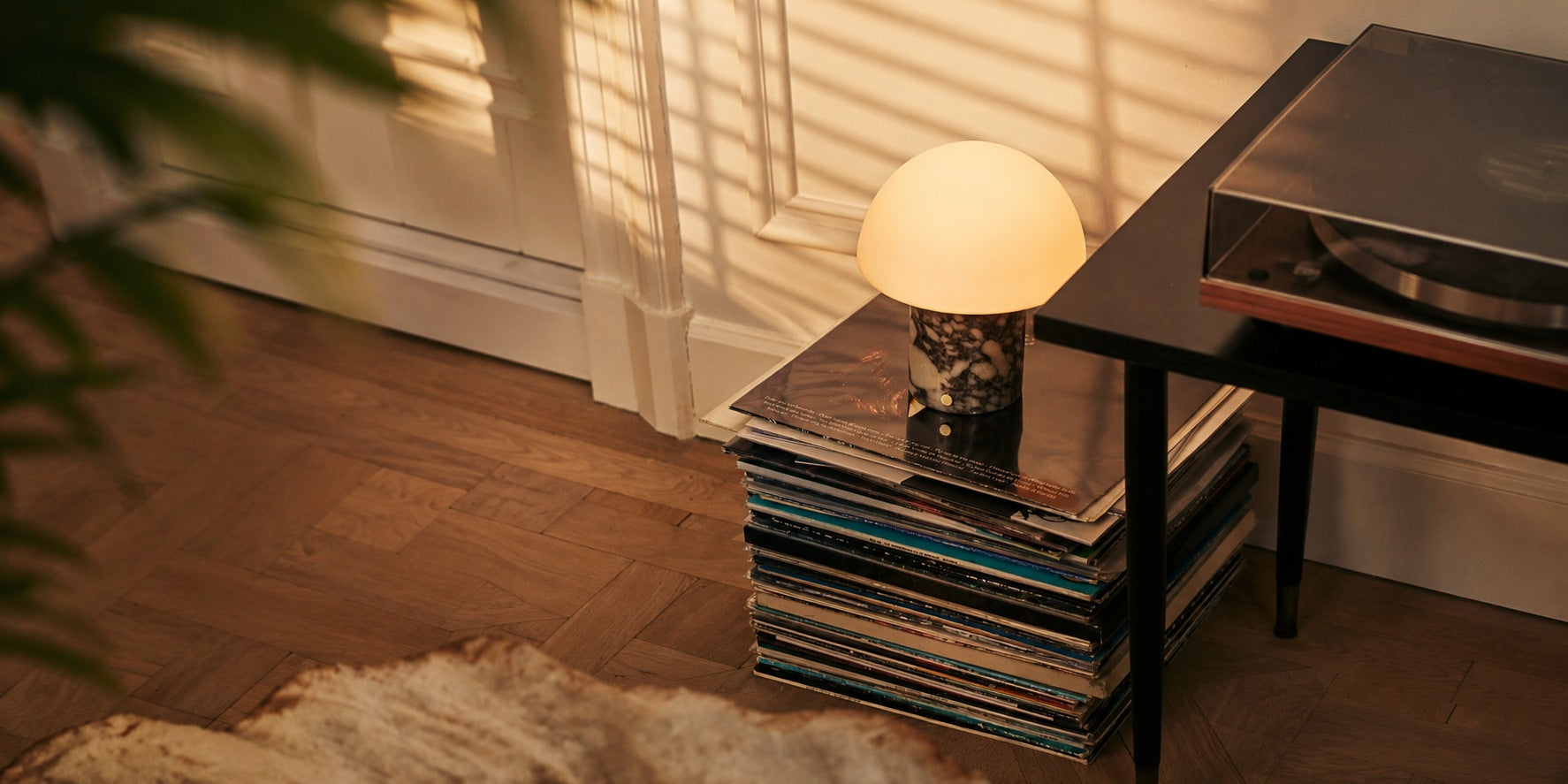 Everything About Wireless Lamps: Battery, Charging and Maintenance