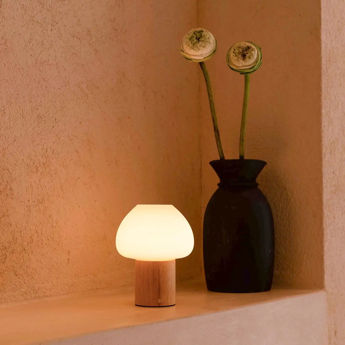 Fynn Light Brown Wooden Lamp – Rechargeable, Dimmable & Stylish Tavellio