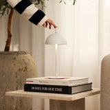 Lucy White Cordless Rechargeable Lamp – Minimalist & Dimmable Design Tavellio