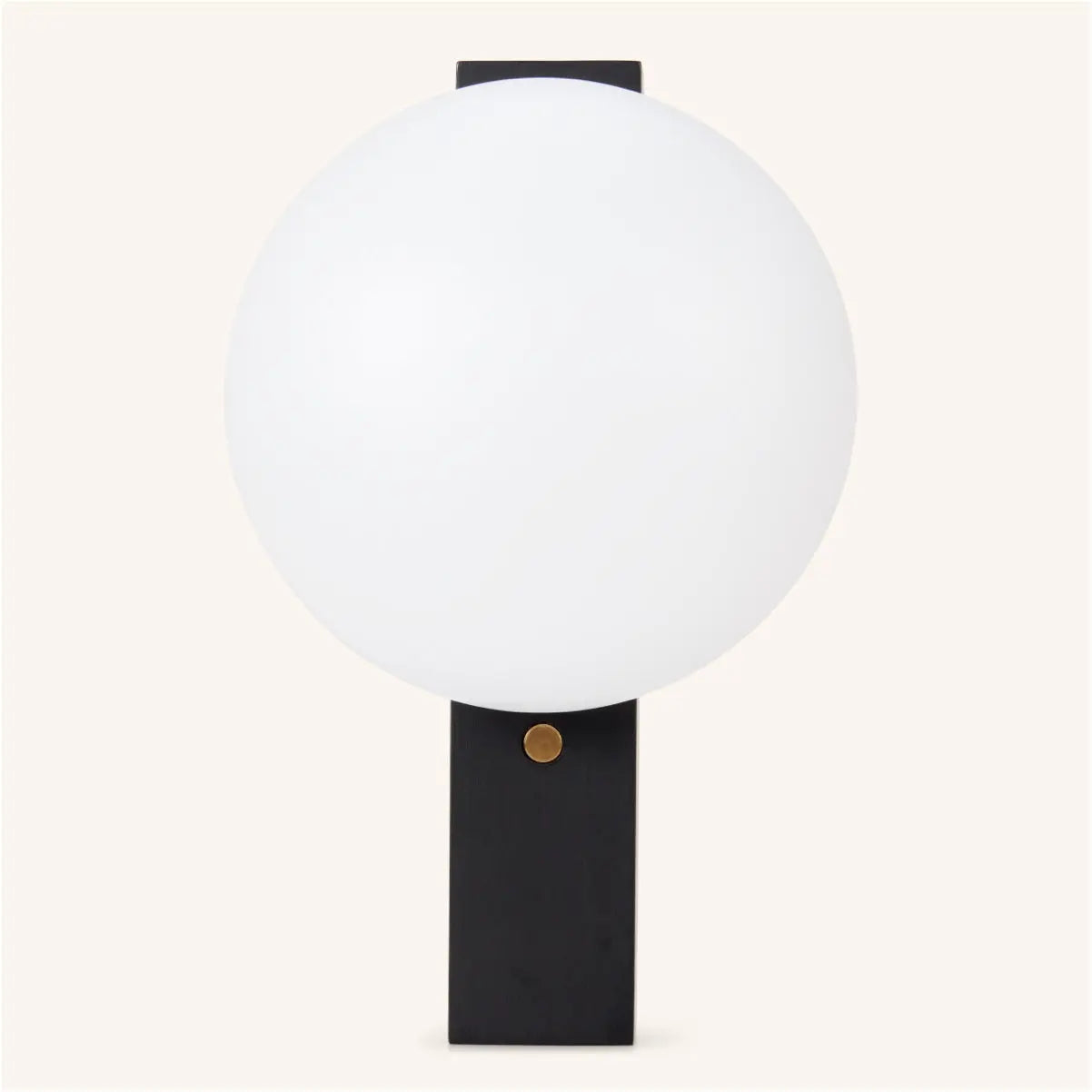 Matthew Black Cordless Wooden Wall Lamp – Rechargeable & Dimmable Tavellio
