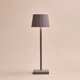 William Koala Brown Rechargeable Iron Table Lamp – Dimmable, USB-C Charging, 120-Hour Battery Life Tavellio