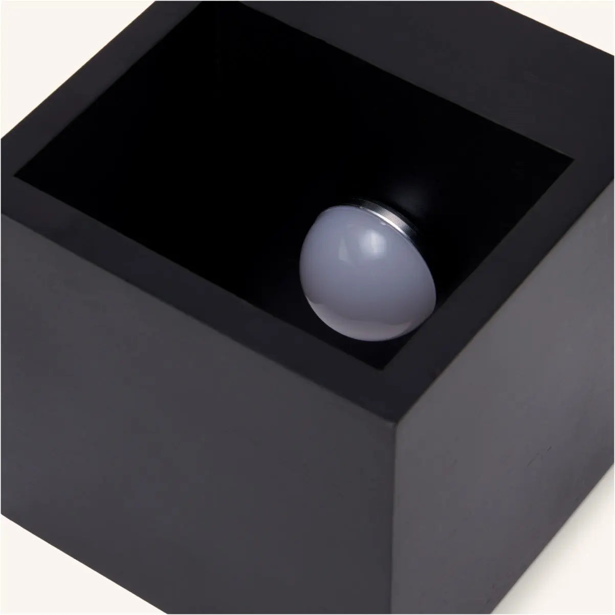 Sand Black Square Wall Lamp | Rechargeable, Dimmable & Cordless Lighting Tavellio