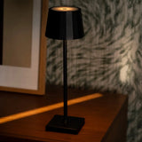 William Black Rechargeable Iron Table Lamp – 150-Hour Battery, Dimmable, USB-C Charging Tavellio