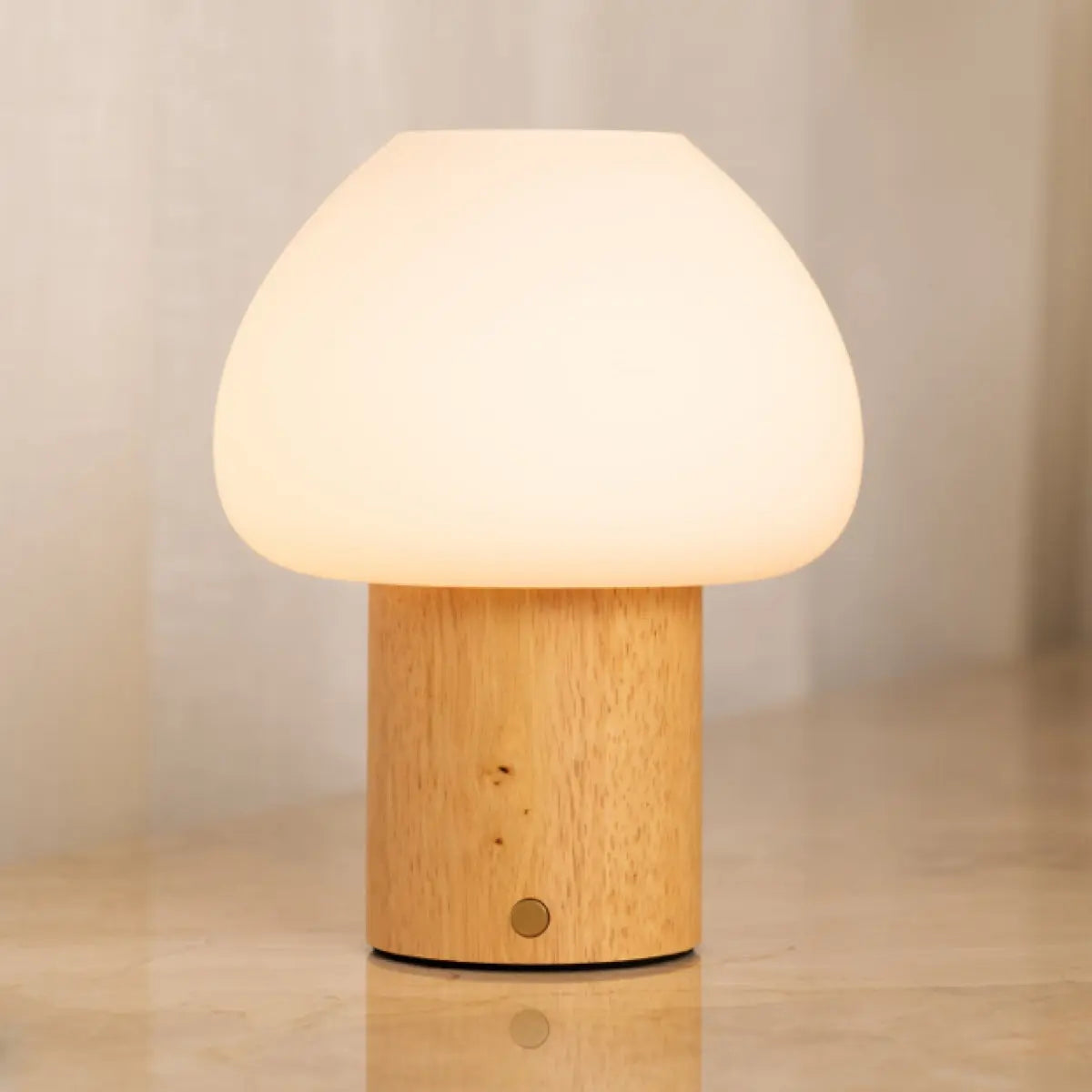 Fynn Light Brown Wooden Lamp – Rechargeable, Dimmable & Stylish Tavellio