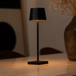 William Black Rechargeable Iron Table Lamp – 150-Hour Battery, Dimmable, USB-C Charging Tavellio