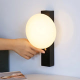 Matthew Black Cordless Wooden Wall Lamp – Rechargeable & Dimmable Tavellio