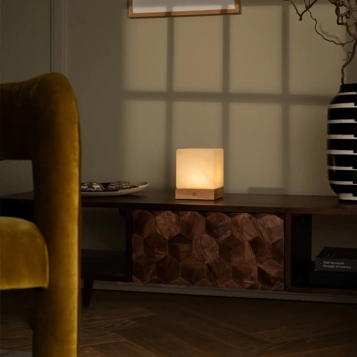 Yce Light Brown Cordless Wooden Lamp with Frozen Glass – Rechargeable, Dimmable, 100-Hour Battery Tavellio