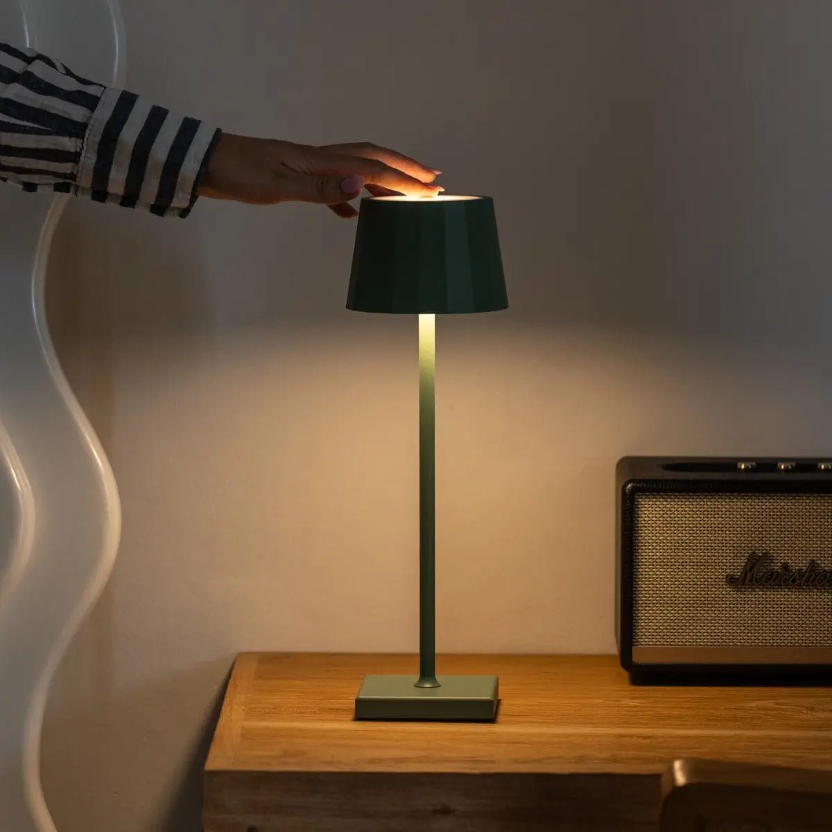 William Sage Green Rechargeable Table Lamp – USB-C, Dimmable, 120-Hour Battery Tavellio