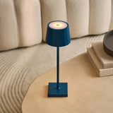 William Delftware Blue Rechargeable Iron Table Lamp – Dimmable, USB-C Charging, 150-Hour Tavellio