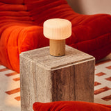 Andrew brun clair lampe rechargeable en bois
