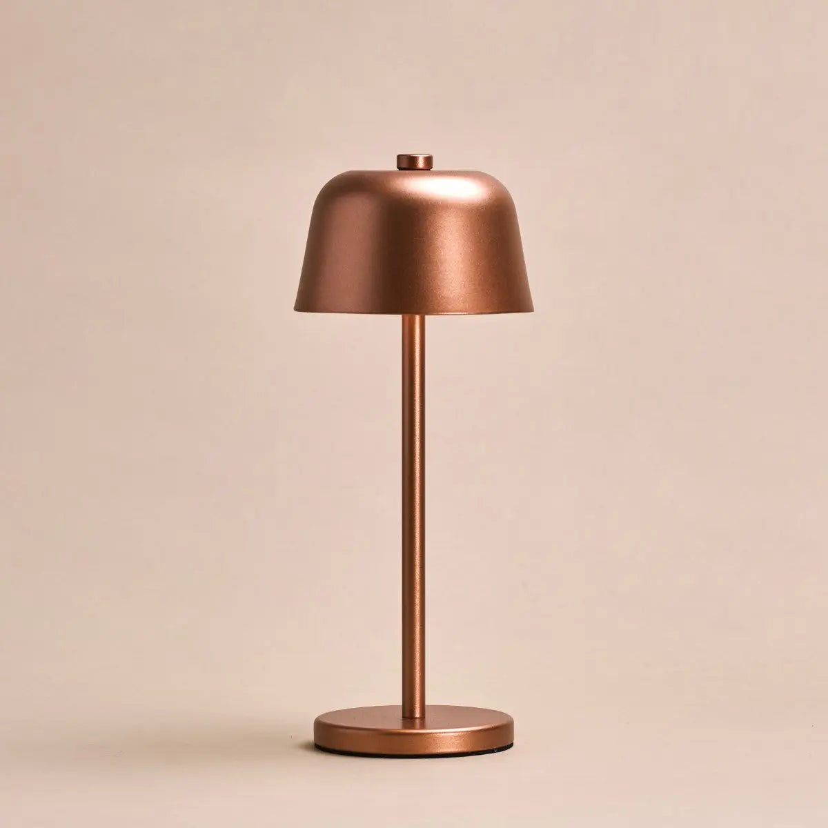 Anton Copper Rechargeable Table Lamp | Stylish & Cordless Lighting Tavellio