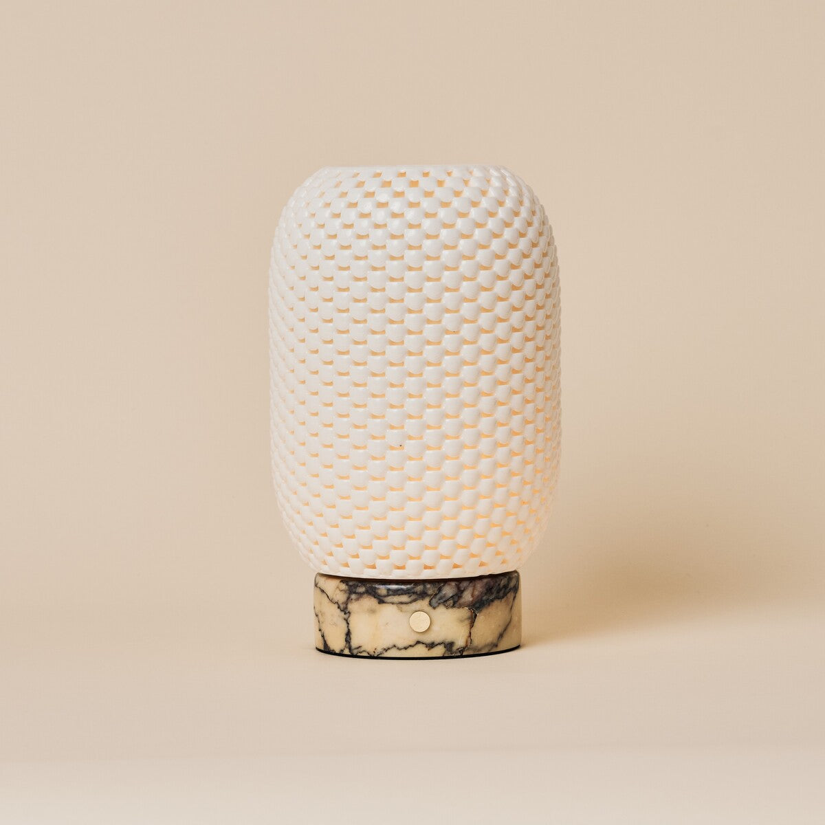 Tavellio Aurora cordless table lamp in yellow Calacatta Vionaro marble and ribbed porcelain