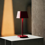 Ava Berry Red - Rechargeable Table Lamp | Stylish, Cordless Lamp & Dimmable Tavellio