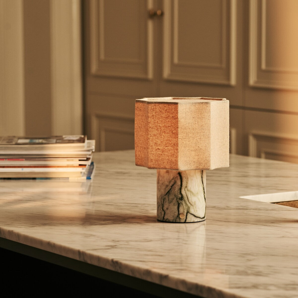 Bonnard Green – Ice Green Marble Rechargeable Table Lamp | Cordless, Up to 100 Hours & Linen Blend