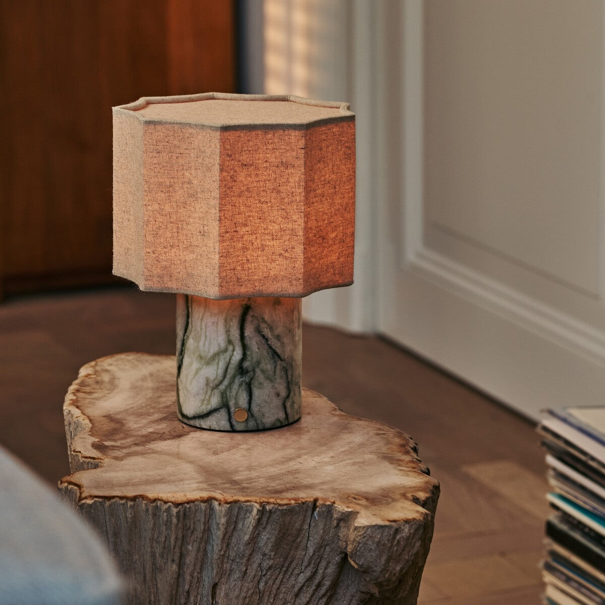 Bonnard Green – Ice Green Marble Rechargeable Table Lamp | Cordless, Up to 100 Hours & Linen Blend