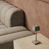Sarphati Mini Shadow Grey Cordless Table Lamp Perfect for Hospitality Industry – Wireless Rechargeable via Charging Station, Dimmable Lamp & 3 Light Modes Tavellio