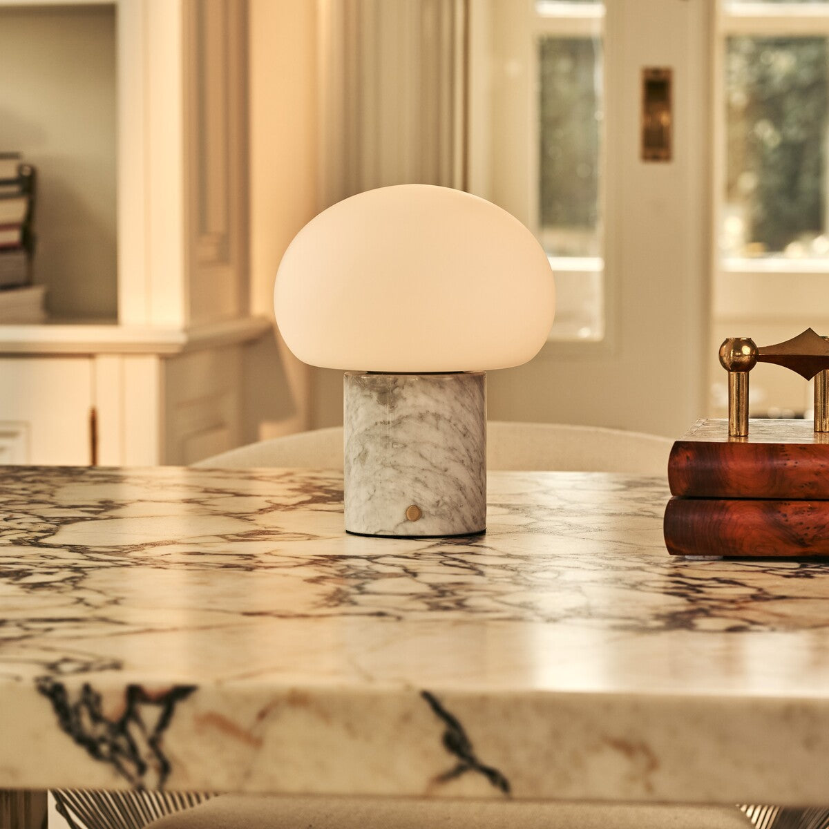 Coddé White – Bianco Statuarietto Marble Rechargeable Table Lamp | Modular Lampshade, Versatile & Dimmable
