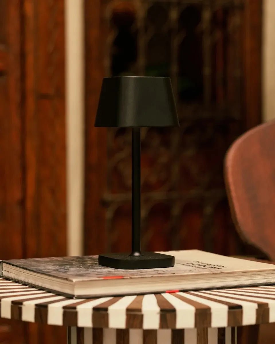 Ava Black Rechargeable Table Lamp | Sleek Cordless Lighting Solution - Tavellio