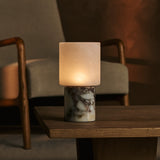 Cuyp Weiß – Calacatta Viola Wiederaufladbare Marmor-Tischlampe