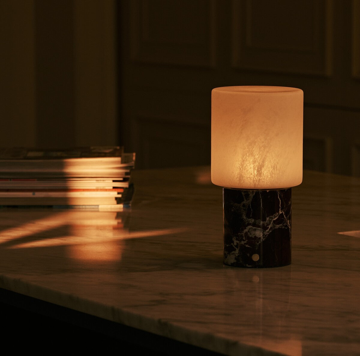 Cuyp Red – Rosso Levanto Marble Rechargeable Table Lamp | Cordless, USB Rechargeable & Up to 100 Hours of Light