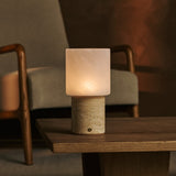 Cuyp Beige – Travertin Wiederaufladbare Tischlampe