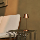 Combi Set Professional – 8 x De Pijp Mini Copper Rechargeable Table Lamps & 1 x Central Station Wireless Charging Station with Qi-Technology – Perfect for Restaurants, Hospitality &Hotels Tavellio