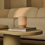 Dou Small Beige – Travertin Wiederaufladbare Tischlampe 