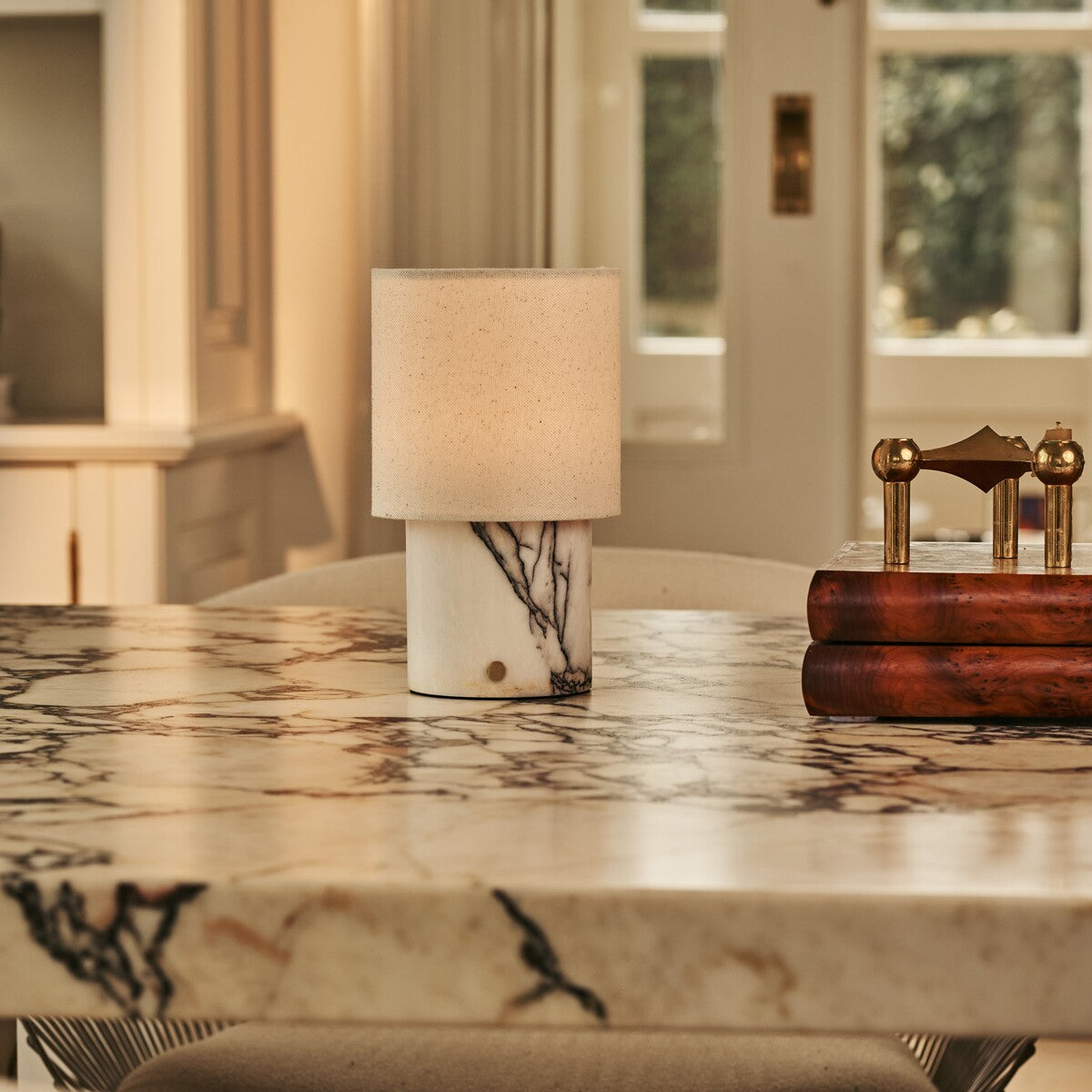 Dou White – Lilac Marble Rechargeable Table Lamp | Battery, Dimmable & Interchangeable Lampshade