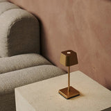 Sarphati Mini Gold Cordless Table Lamp Perfect for Hospitality Industry – Wireless Rechargeable via Charging Station, Dimmable Lamp & 3 Light Modes Tavellio