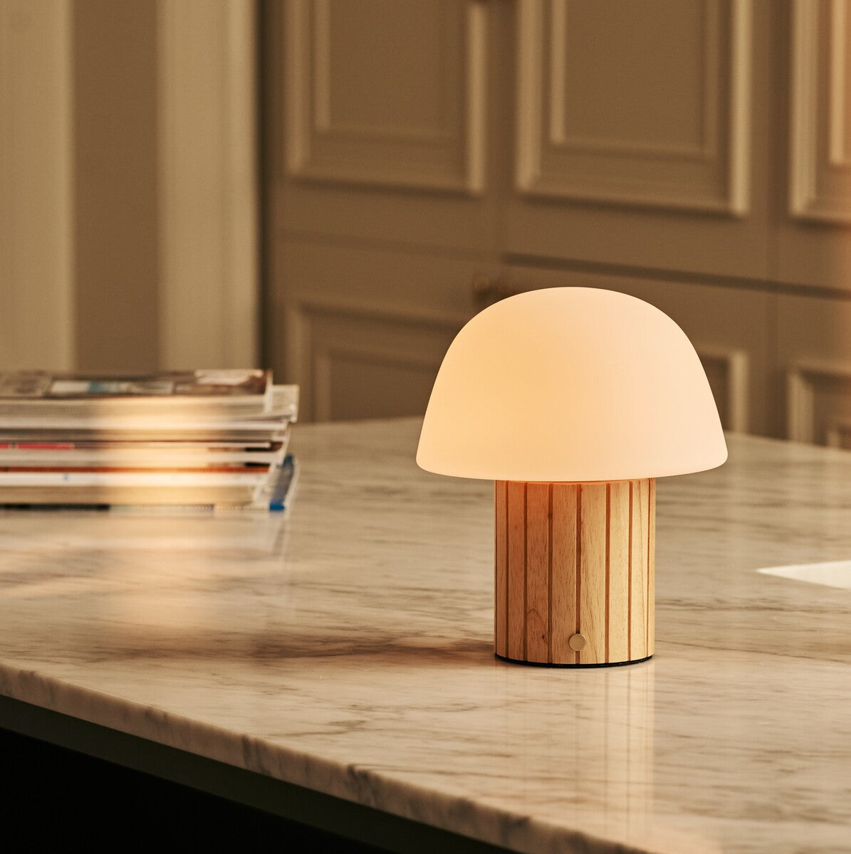Etienne Light Brown Rechargeable Table Lamp | Dimmable, Modular Lampshade & 3 Light Colors