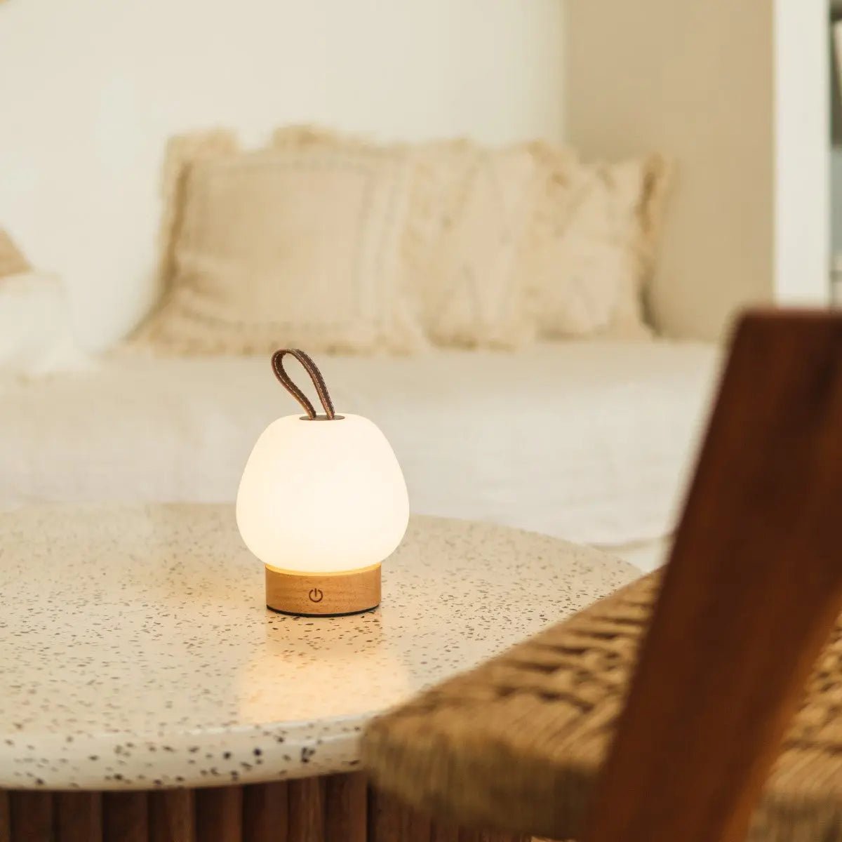 Cooper Light Brown Wooden Rechargeable Table Lamp – Cordless, Dimmable & Stylish Tavellio