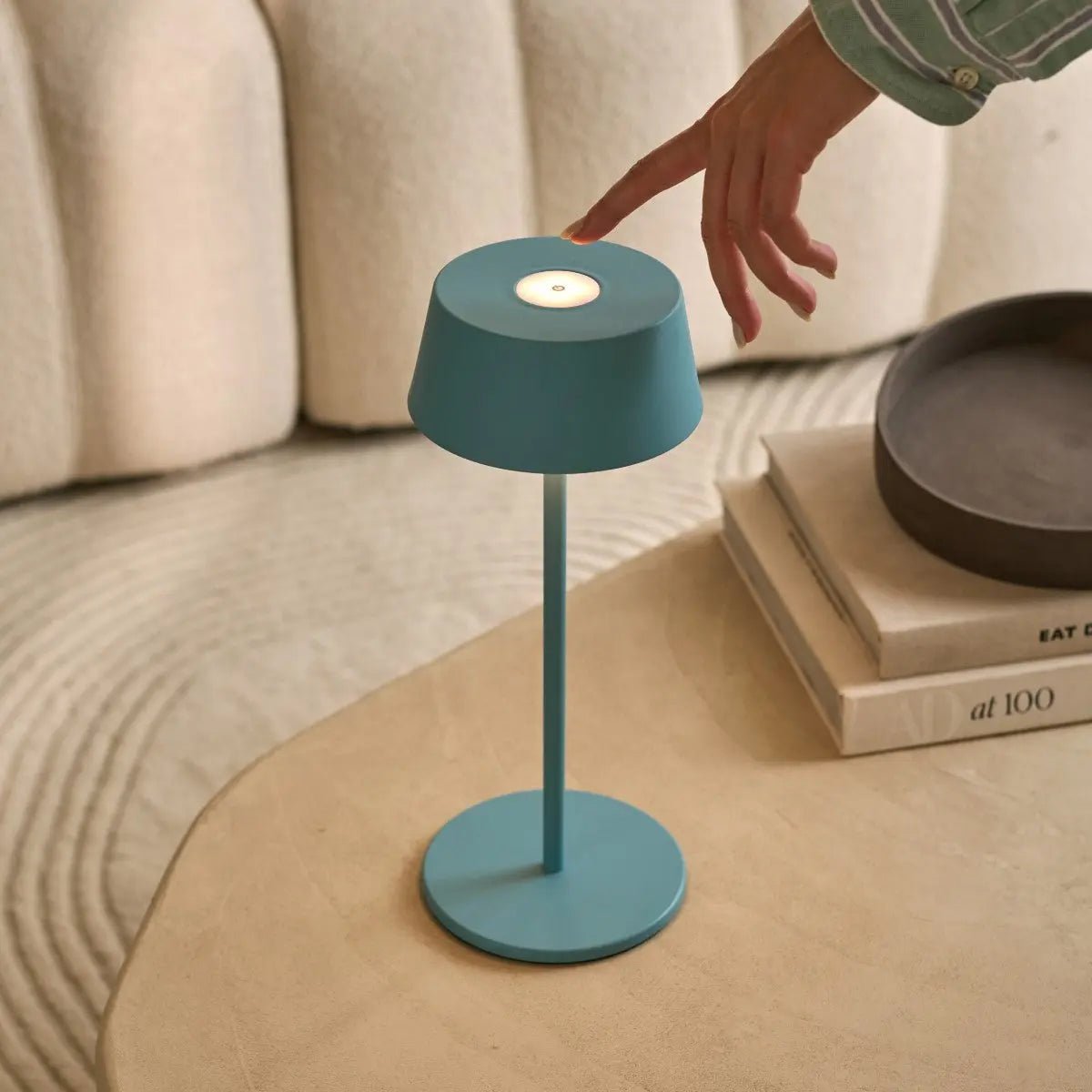 Hugo Amsterdams Blue Rechargeable Iron Table Lamp - Dimmable, Stylish & Cordless Tavellio