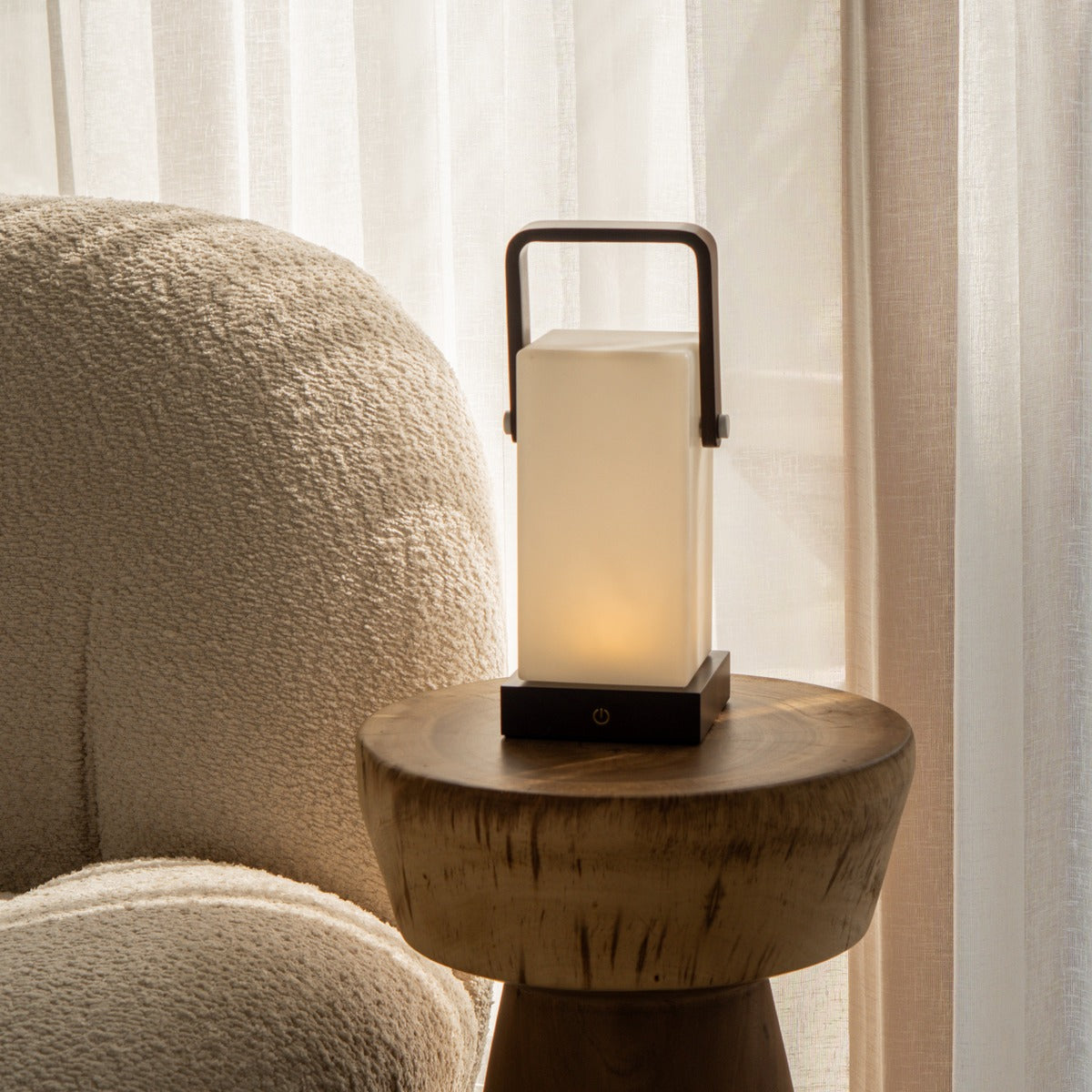 Harper Dark Brown Wooden Lamp – Cordless Rechargeable Table Lamp with Handle - Tavellio