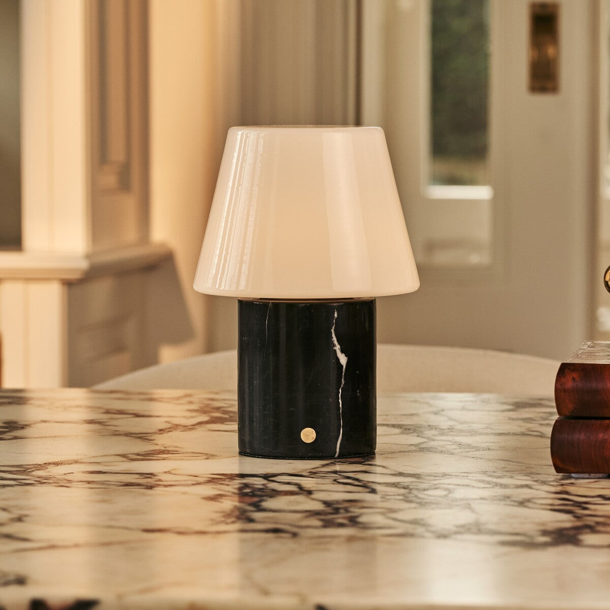 Hooch Black – Nero Marquina Marble Rechargeable Table Lamp | Versatile, 3 Light Modes & Modulair Lampshade
