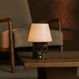 Hooch Braun – Emperador Dark Marmor Wiederaufladbare Tischlampe 