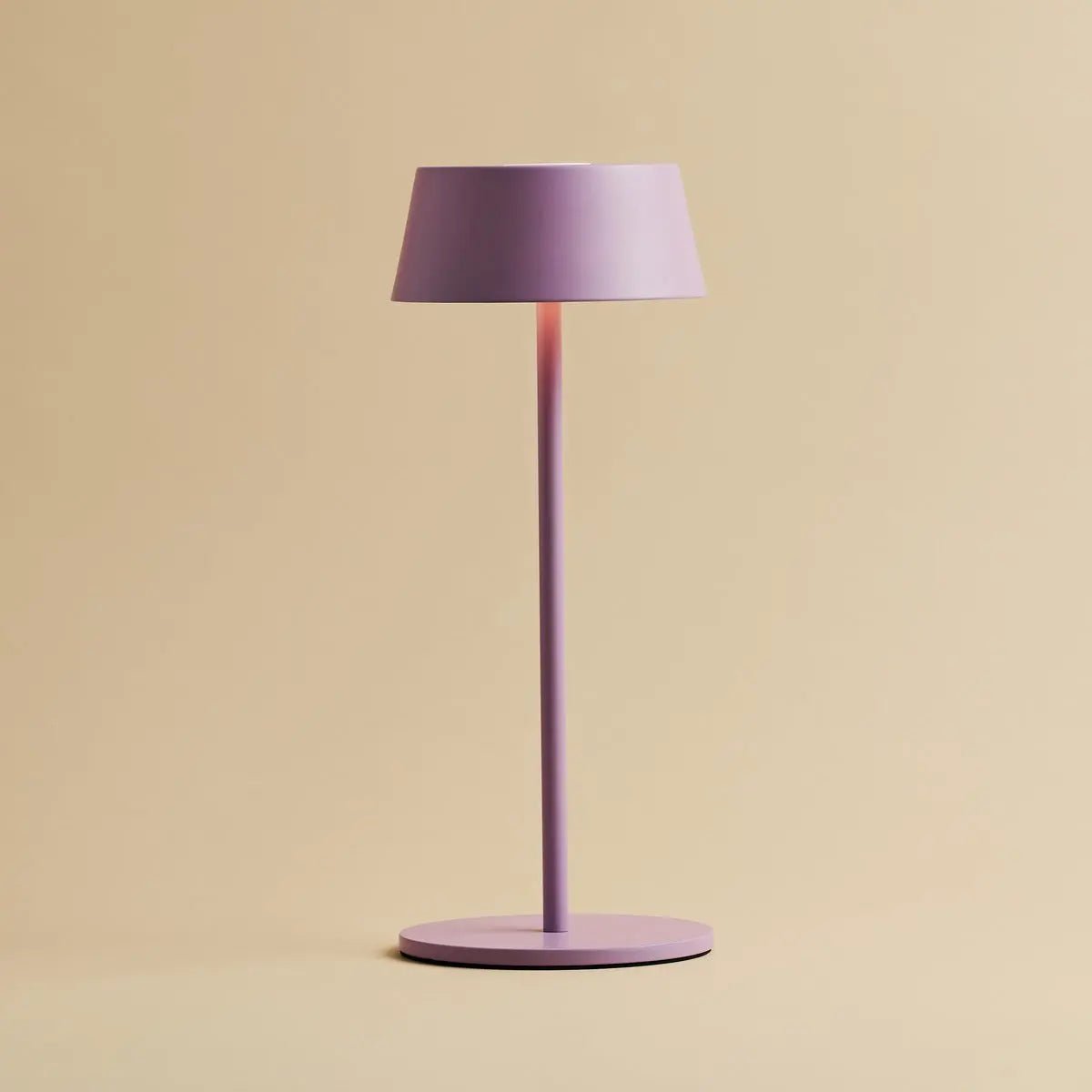 Hugo Violet Lila Rechargeable Table Lamp - Stylish, Dimmable Lamp & Cordless Tavellio
