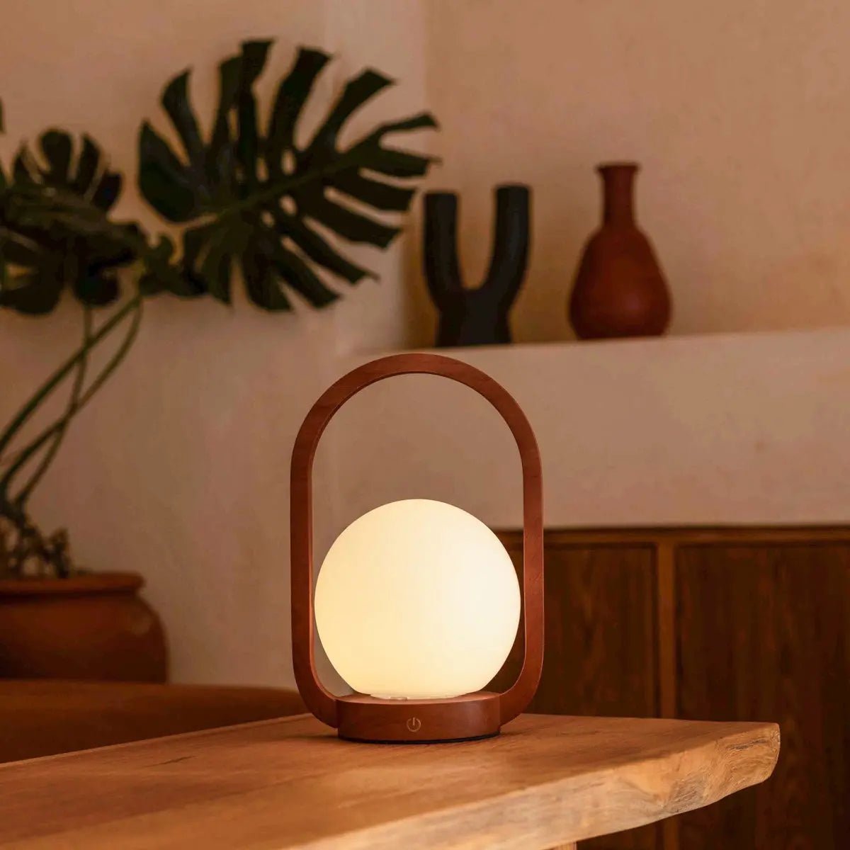 Skye Chestnut Brown Wooden Cordless Lamp | Rechargeable & Dimmable Tavellio