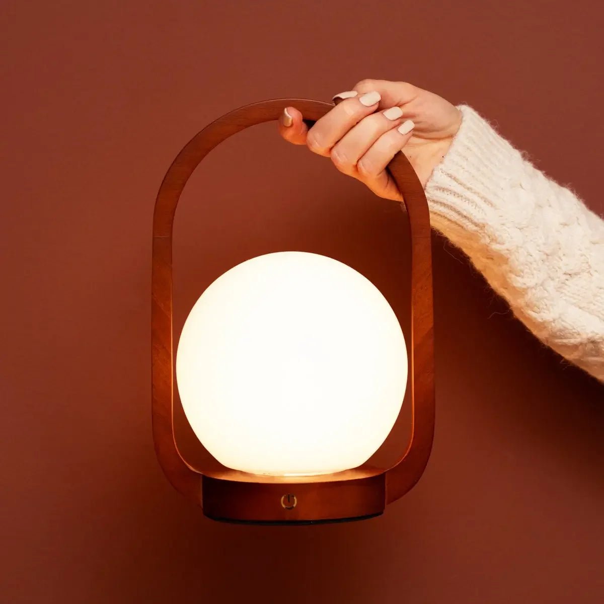 Skye Chestnut Brown Wooden Cordless Lamp | Rechargeable & Dimmable Tavellio
