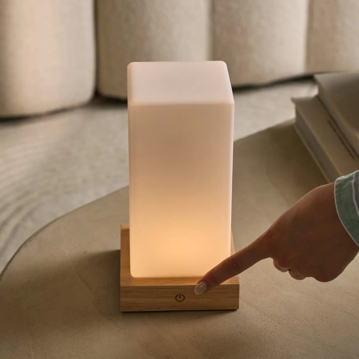 Zayn Light Brown Wooden Rechargeable Lamp l Dimmable & Cordless & Good Battery Tavellio