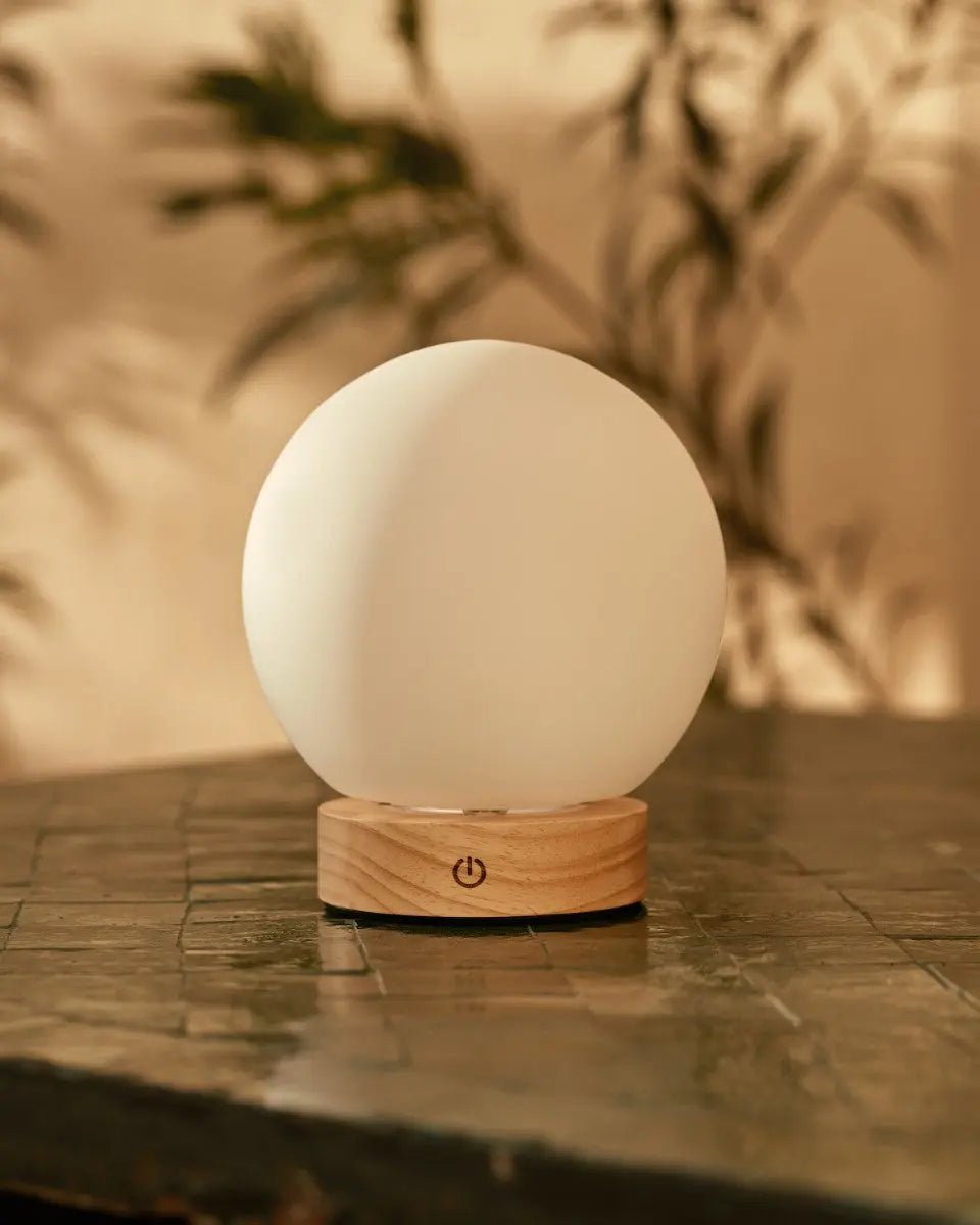 Flore Light Brown Wooden Lamp with Glass Bulb – Rechargeable & Dimmable Cordless Light - Tavellio
