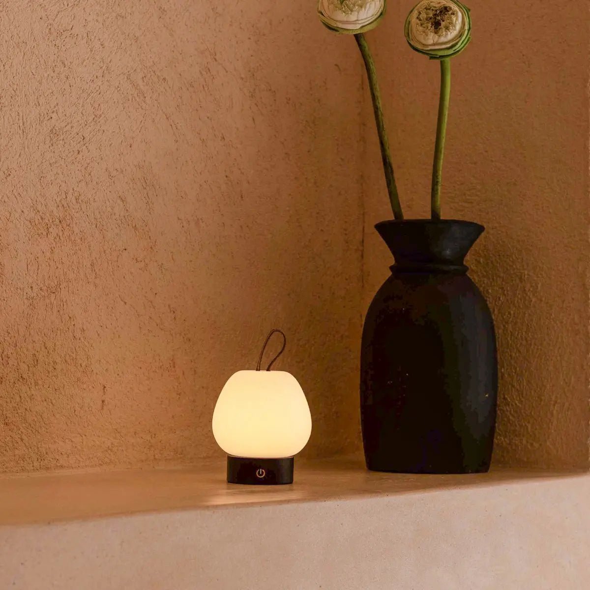 Cooper Dark Brown Wooden Rechargeable Table Lamp – Cordless, Dimmable & Stylish Tavellio