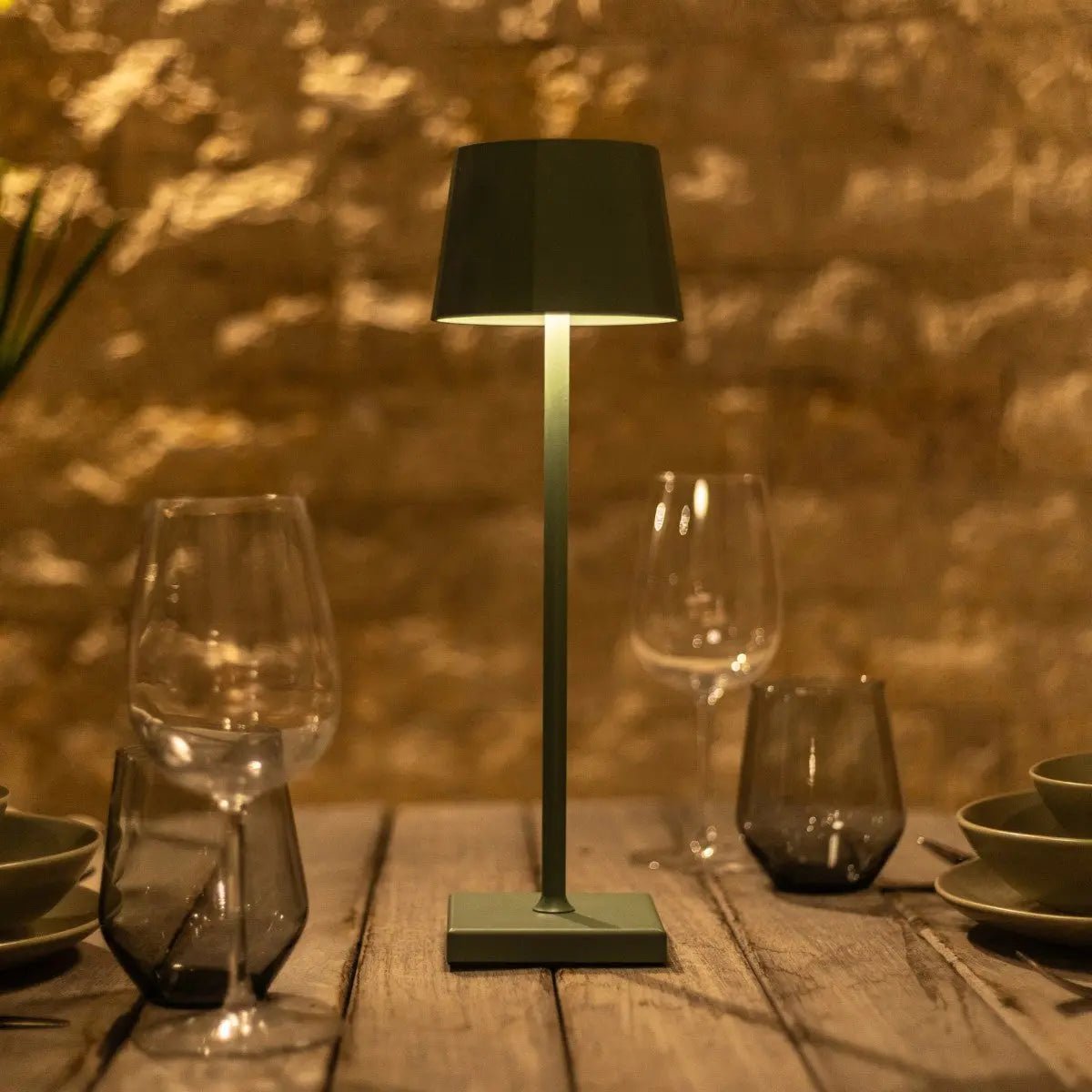 William Sage Green Rechargeable Table Lamp – USB-C, Dimmable, 120-Hour Battery Tavellio