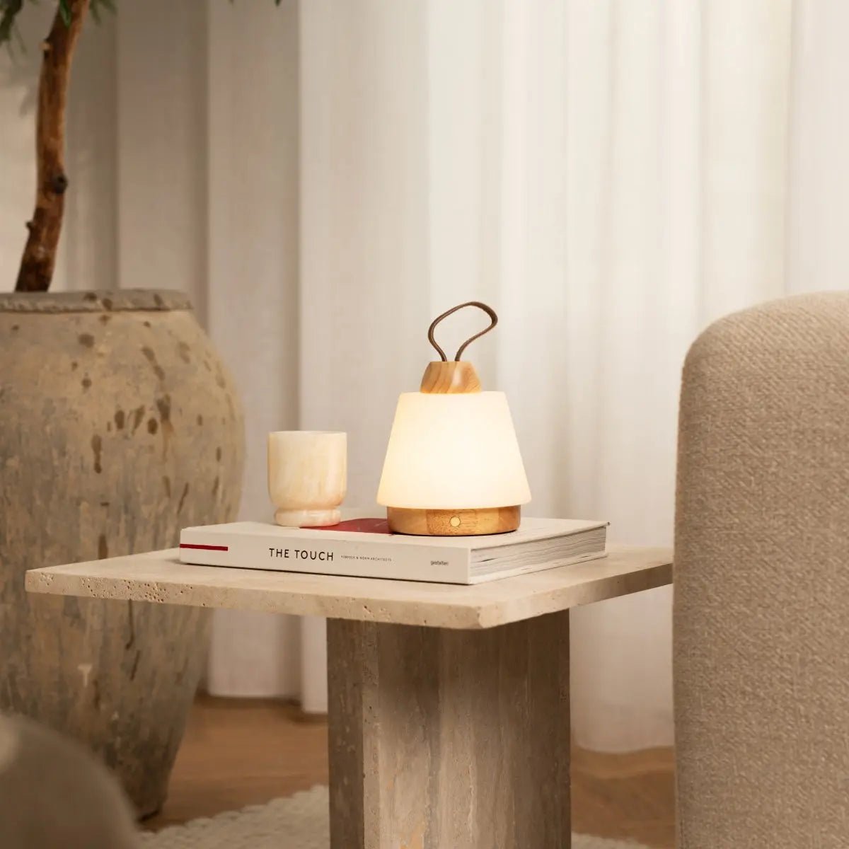 Liv Light Brown Rechargeable Lamp – Leather Strap, Dimmable, Cordless Tavellio