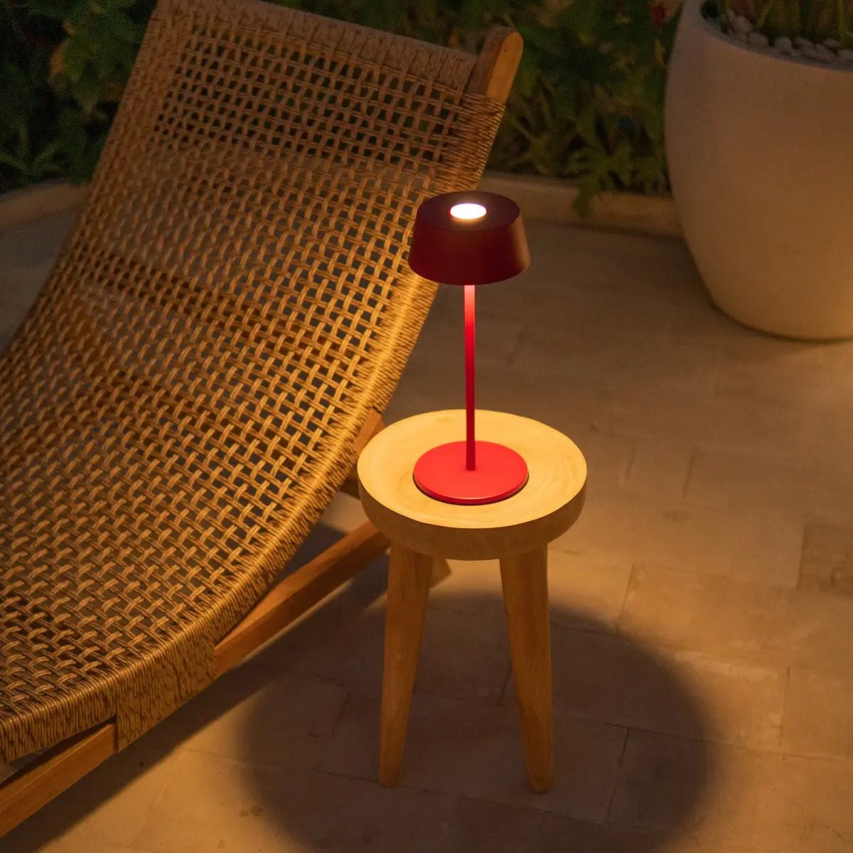 Hugo Berry Red Rechargeable Iron Table Lamp - Dimmable, Stylish & Cordless Tavellio