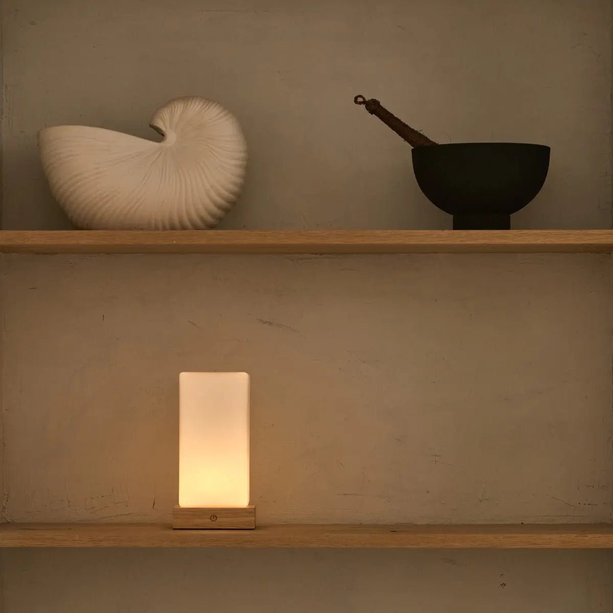 Zayn Light Brown Wooden Rechargeable Lamp l Dimmable & Cordless & Good Battery Tavellio